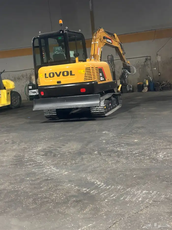 بكلين حفار صغير للإيجار الشهري اليومي في جميع انحاء المملكة 3