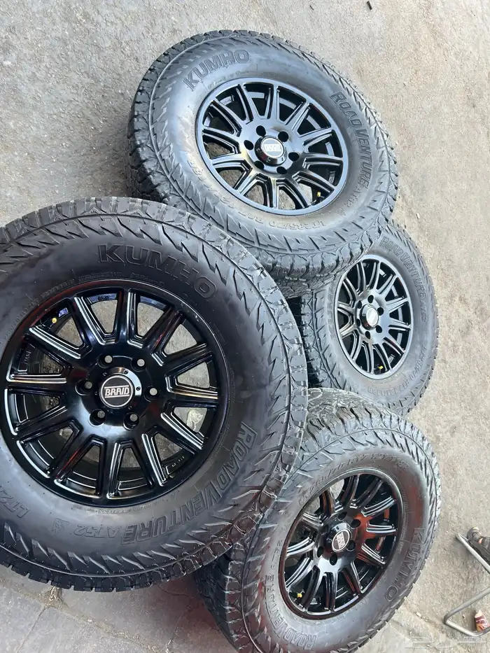 جنوط برايد اصلي مع كفرات كوماهو 285.70.17 تاريخ 24 0