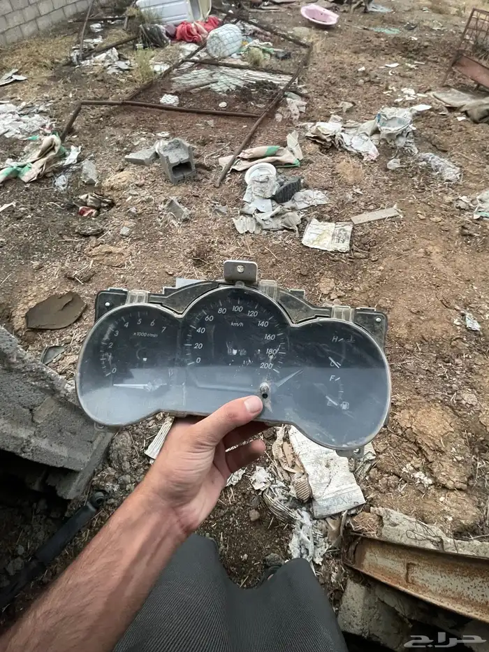 قطع غيار هايلكسس داخليه وخارجيه من 2006 إلا 2015 9