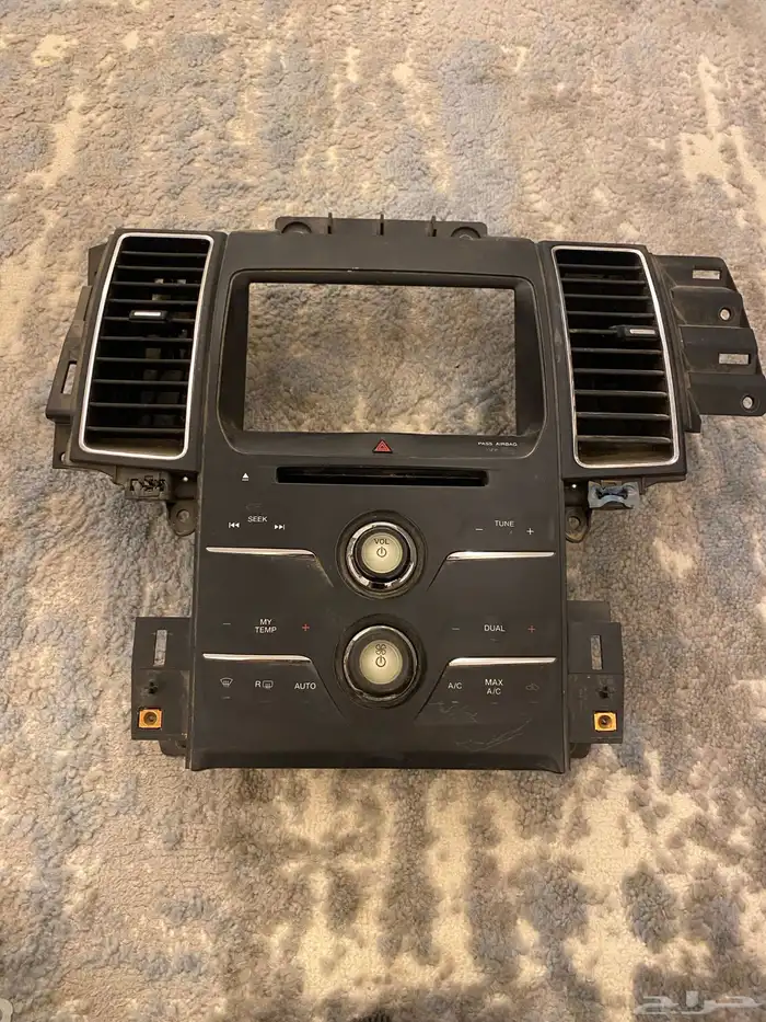 شاشة فورد تورس 2015 فل كامل 1