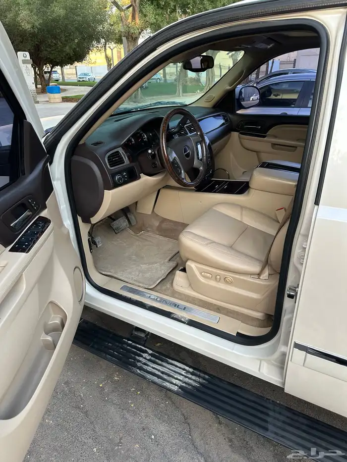 يوكن دينالي XL 2012 مخزن 6