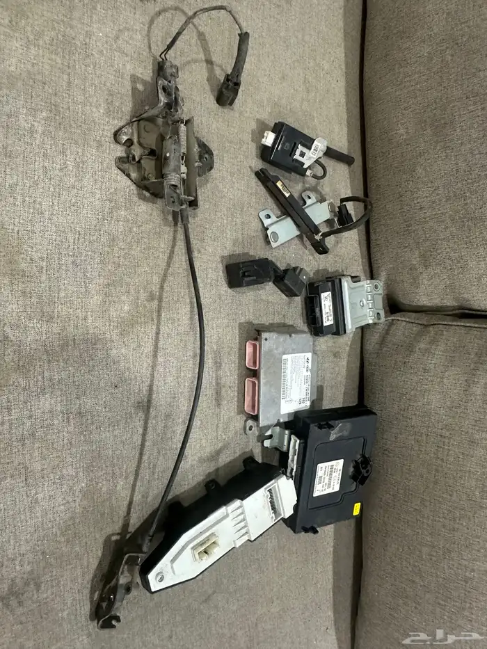 هيونداي سنتافي 2013 متوفر اصطبات ومسجل وبعض القطع المنوعه 8