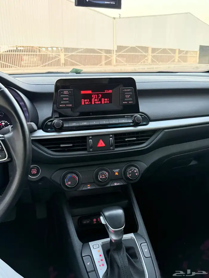 كيا سيراتو K3 نص فل 2020 19