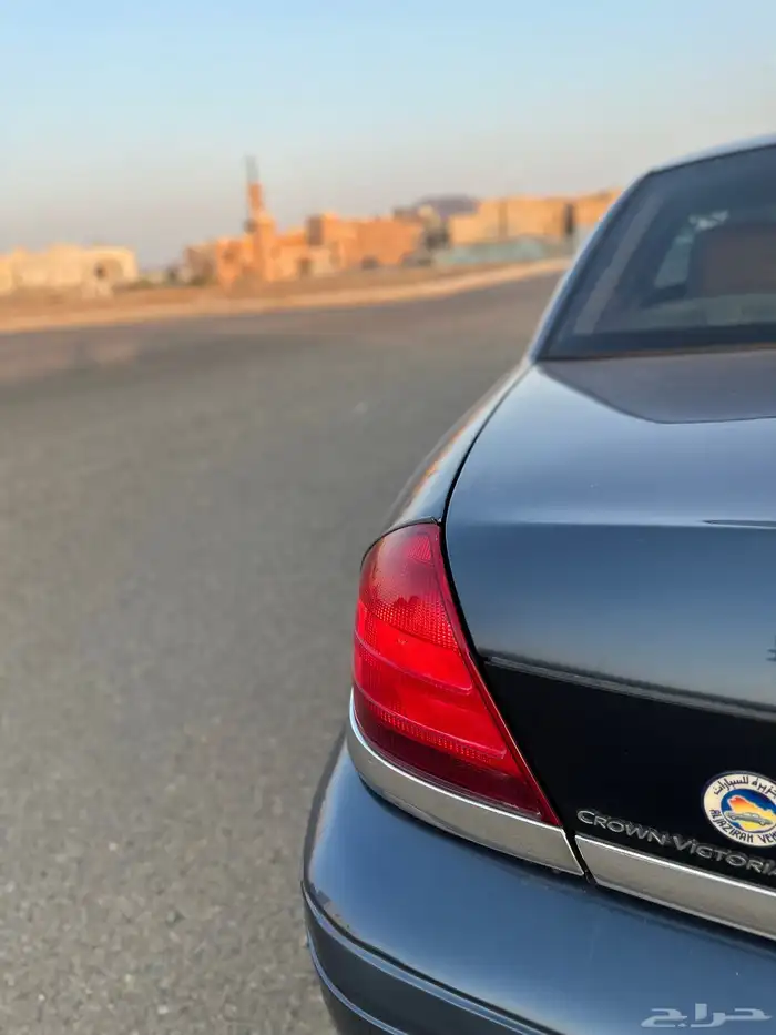 فكتوريا كحلي فل كامل نظيف 21