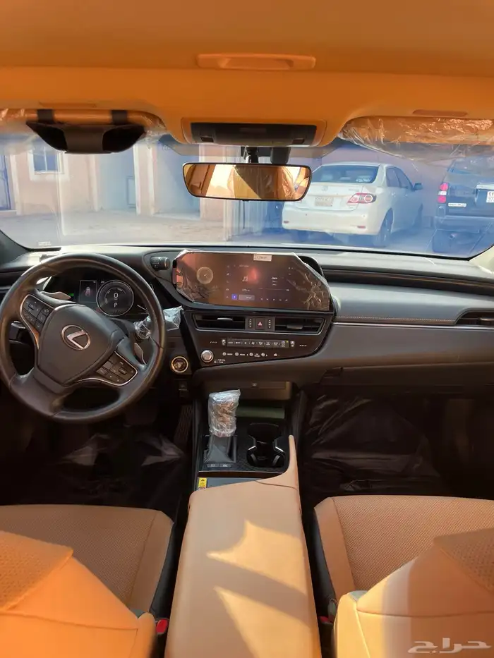 لكزس ES300h 2024 للبيع 9