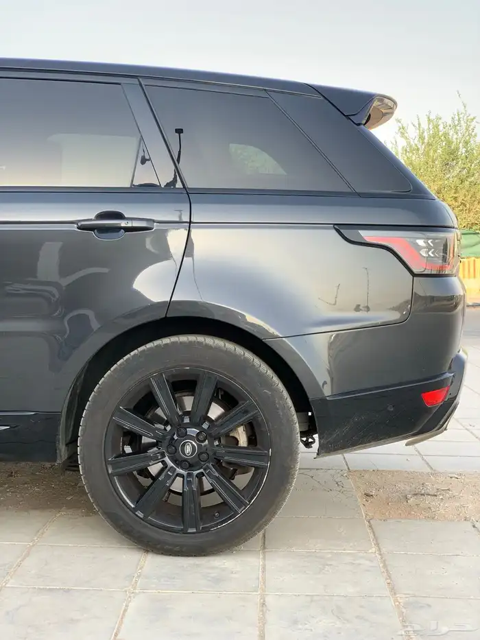 رنج سبورت بلاك ادشن 2020 8