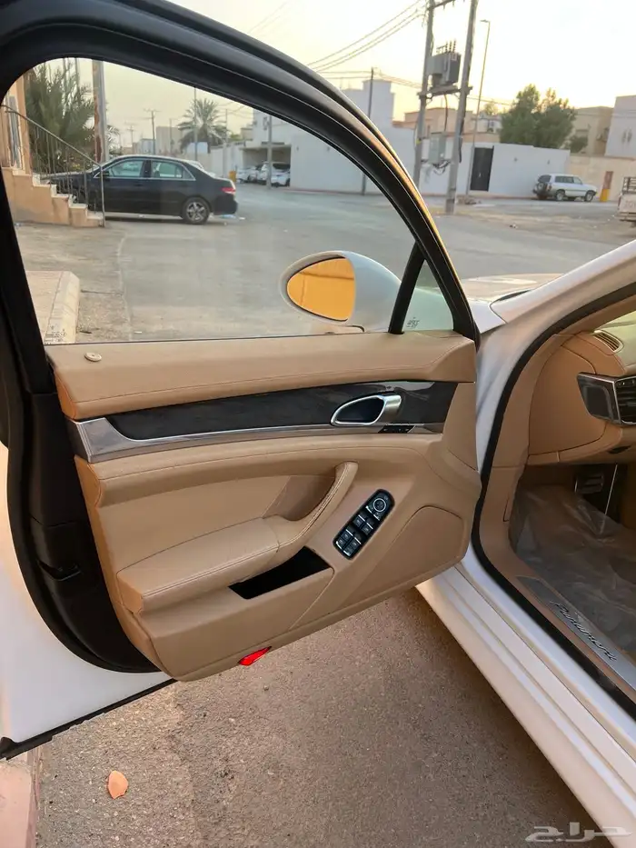 بورش بانميرا 2012 - V6 تنفس طبيعي 15