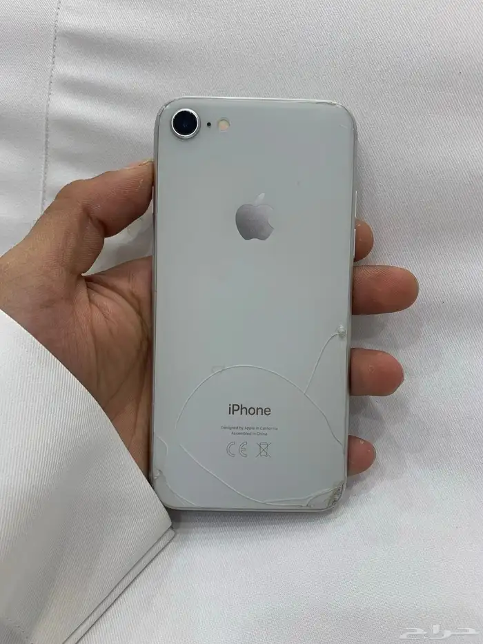 ايفون 8 العادي 4