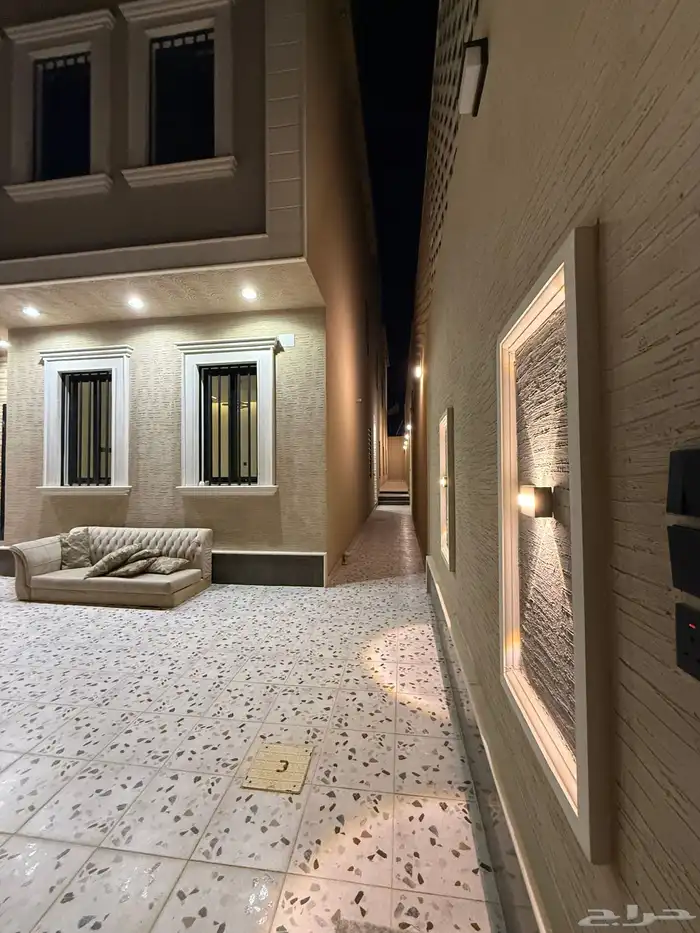 للبيع دور تمليك ارضي بحوش حى الزهور بالقرب من الدفاع المدنى 3