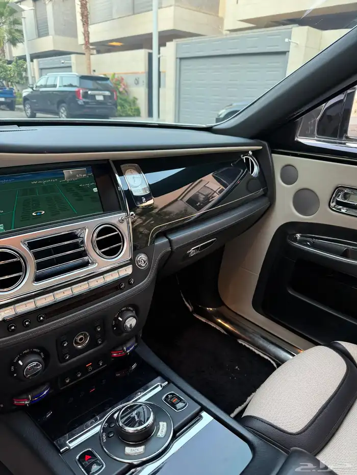 رولز رويس قوست 2016 فيس ليفت 14