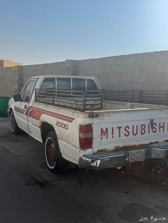 للبيع سياره متسوبيشي مديل 1992 0