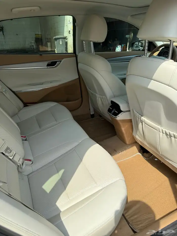 ازيرا 2023 شد بلد 4