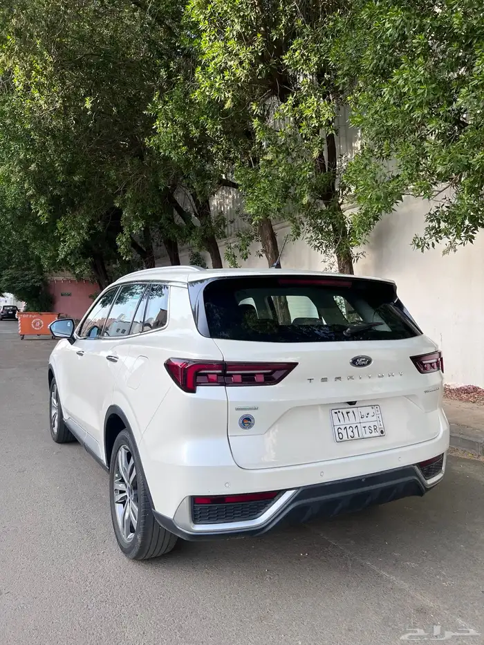 فورد تيريتوري تيتانيوم 2023 3