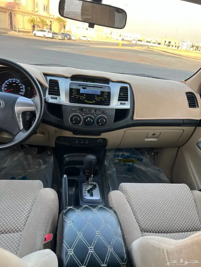 للبيع فورتشنر 2015 مخزن 4 سلندر تماتيك سعودي 23