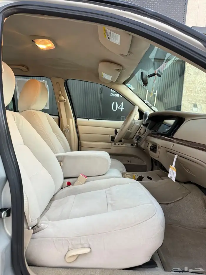 فورد كراون فكتوريا - 2012 سعودي ( استخدام شخصي ) 21