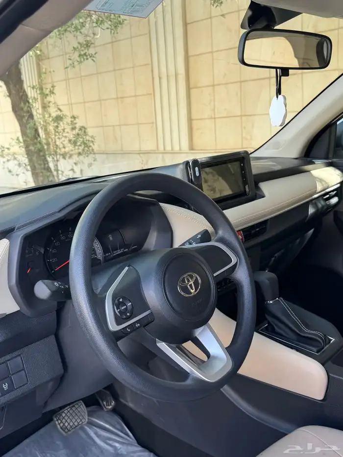 سياره تويوتا يارس مديل 2024 6