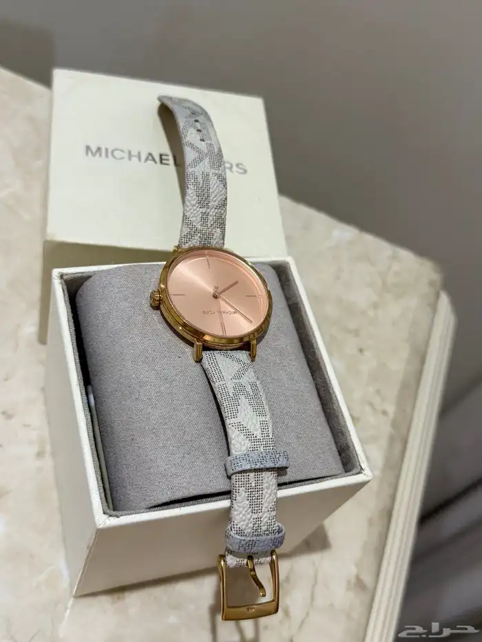 ساعة مايكل كورس نسائية 0
