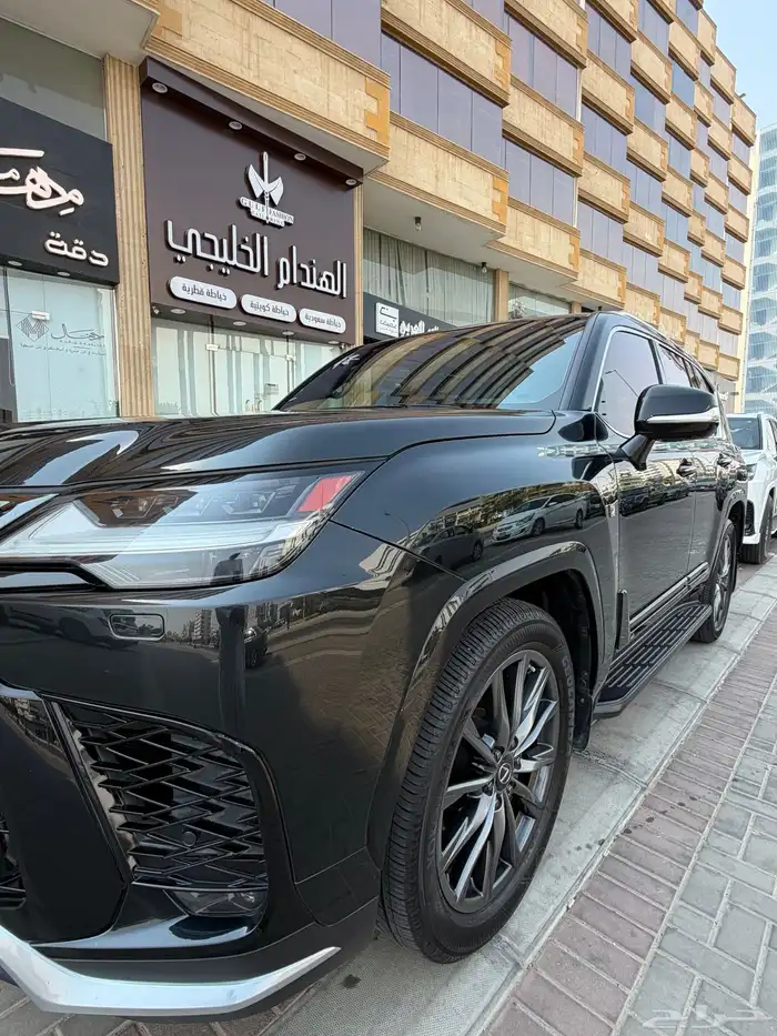 لكزس اف سبورت سعودي 2