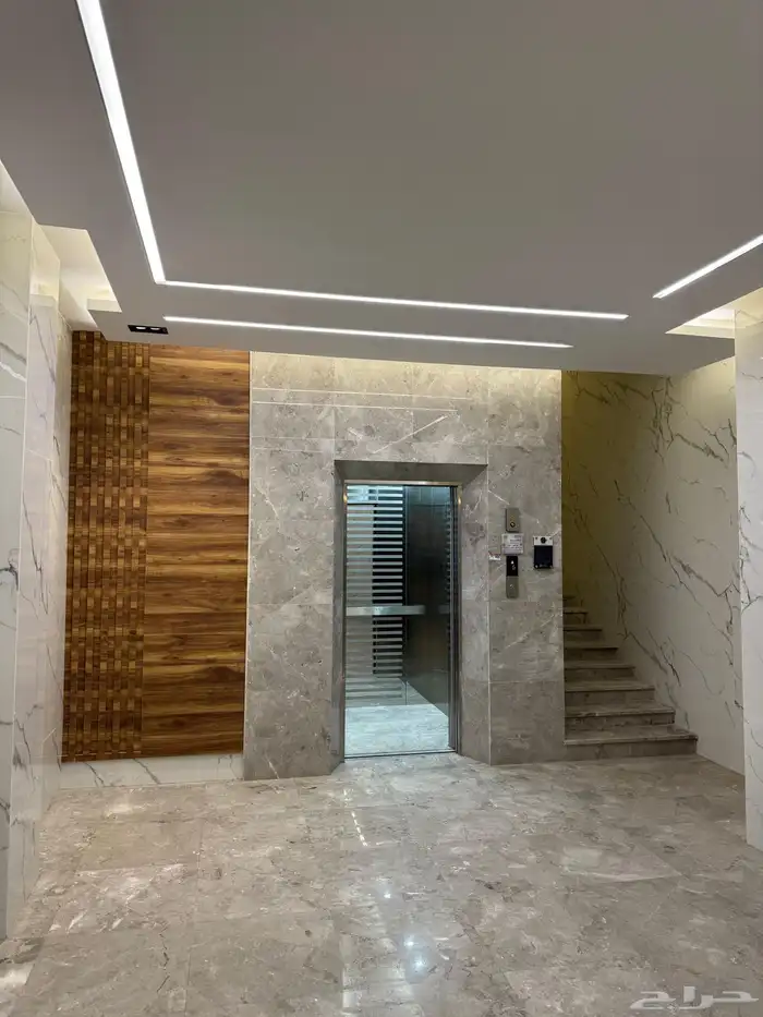 شقة روف 6 غرف بحي المروة للايجار 23