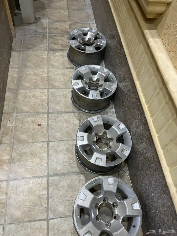 للبيع اربع جنوط فتك صينيه مقاس 17 0