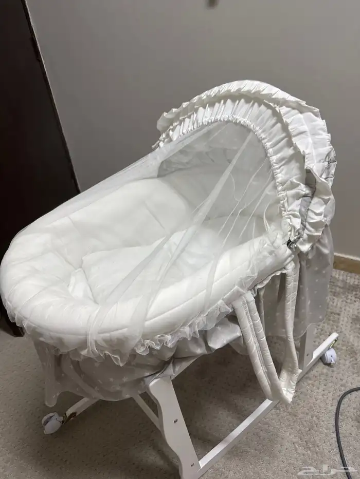 سرير اطفال 0