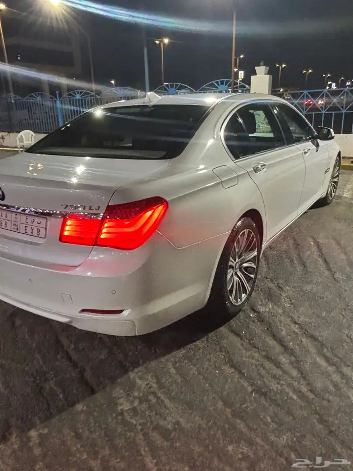 للبيع بي ام دبليو 730 11