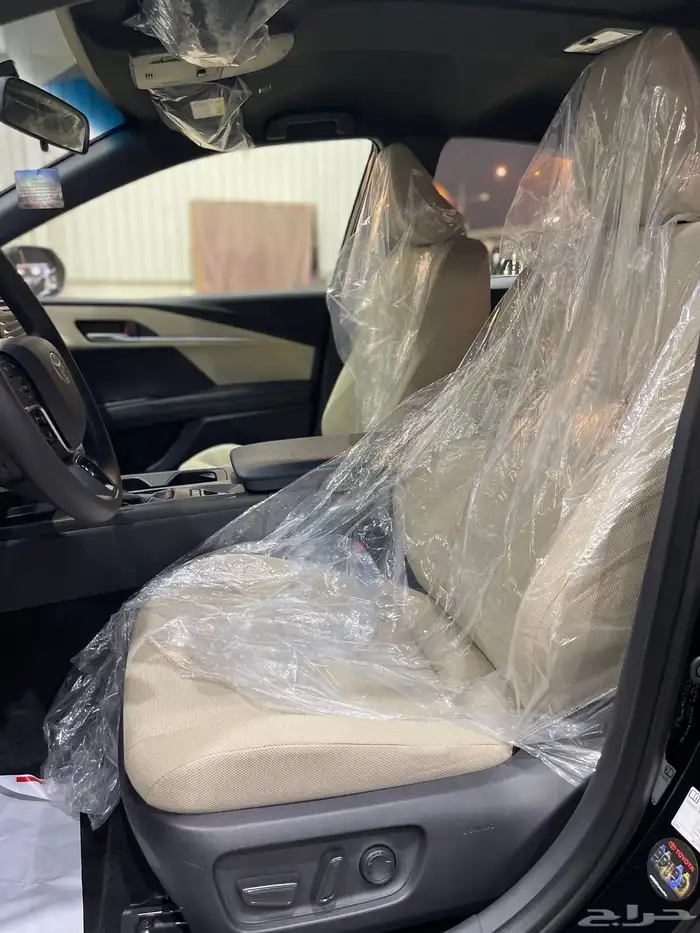 كامري E سعودي ستاندر بنزين 2025 اسود 8