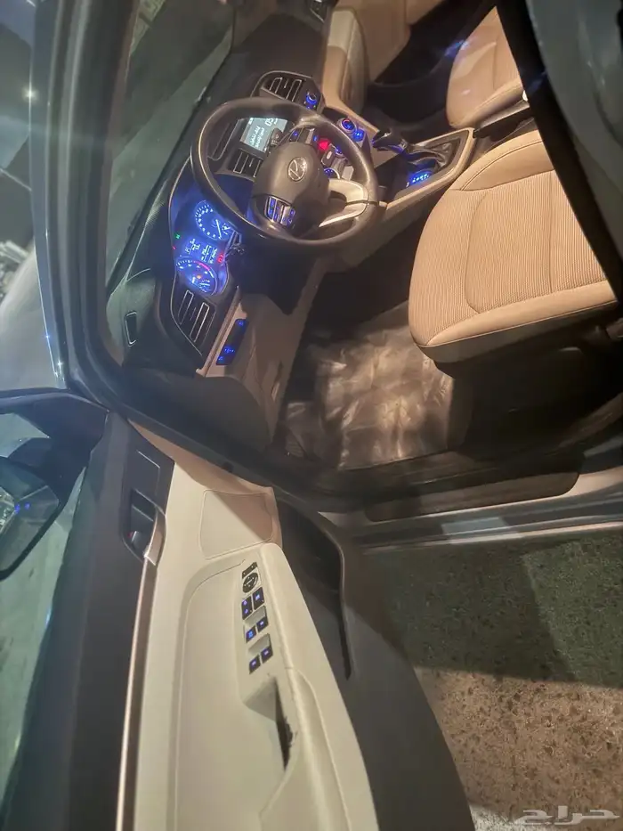 النترا مديل 2020 لون فضي 6