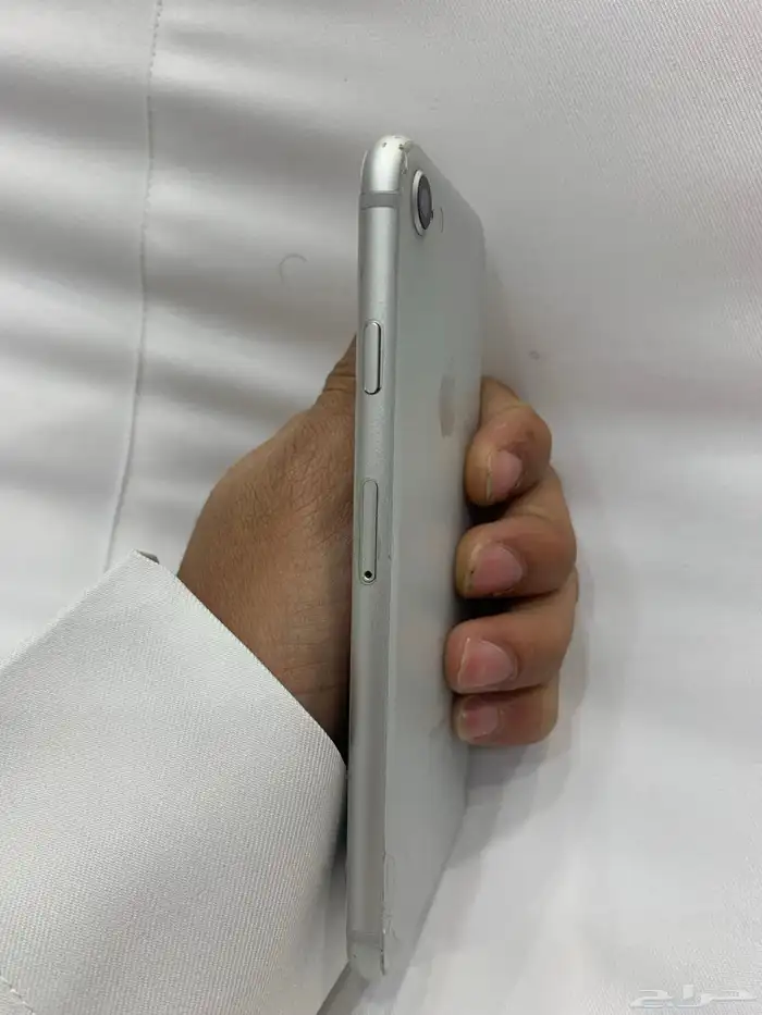 ايفون 8 العادي 6