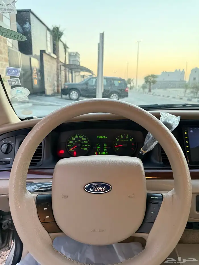 فورد كراون فكتوريا - 2012 سعودي ( استخدام شخصي ) 33