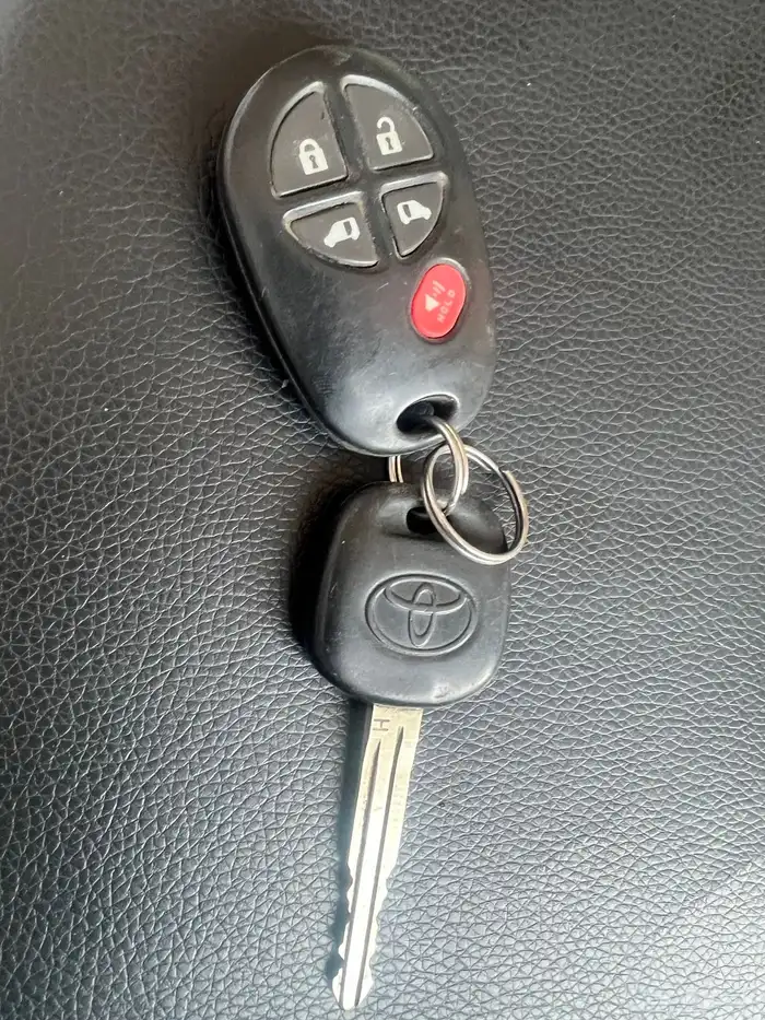 تويوتا سينا 2016 مصدوم 15