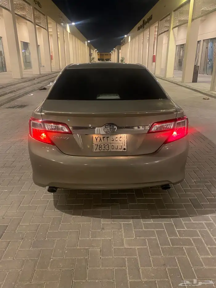 للبيع كامري 2013 فل كامل GLX 5