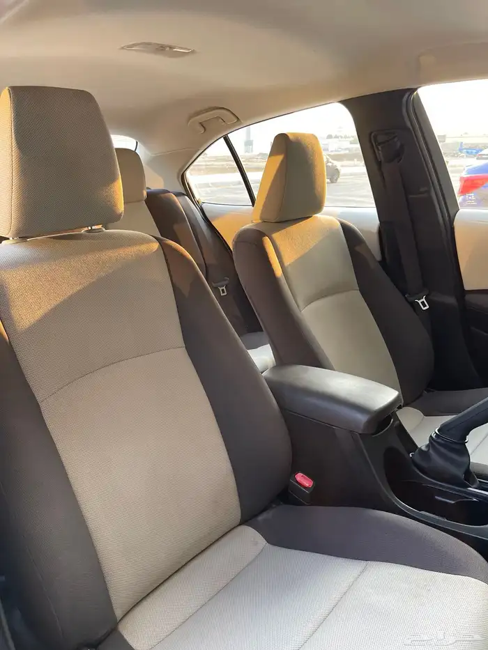 تويوتا كورولا XLI 1.5 ستاندر بنزين 2022 18