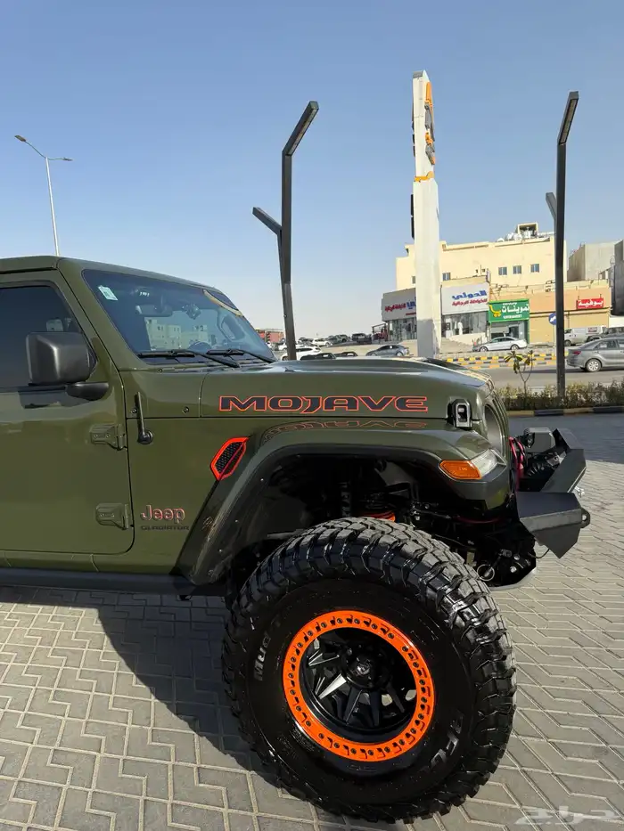 جيب قلاديتور Jeep Gladiator 2023 16