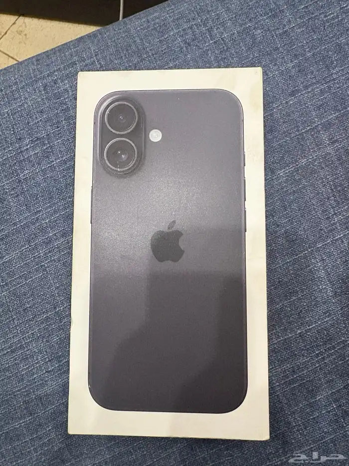 ايفون 16 بكرتونه وشاحن 0