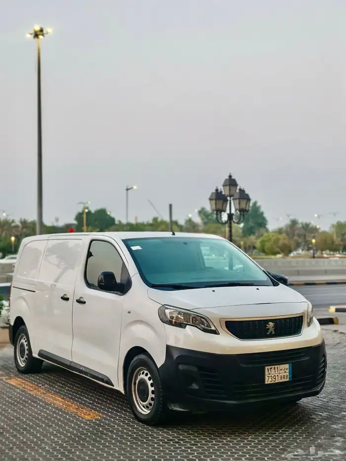 باص فان بيجو ديزل بضاعه 2018 كاش او اقساط 17