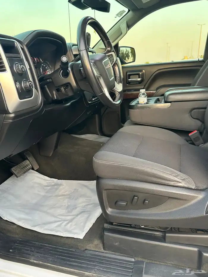 للبيع جمس سييرا 2018 غماره Z71 دبل 4X4 فل 37