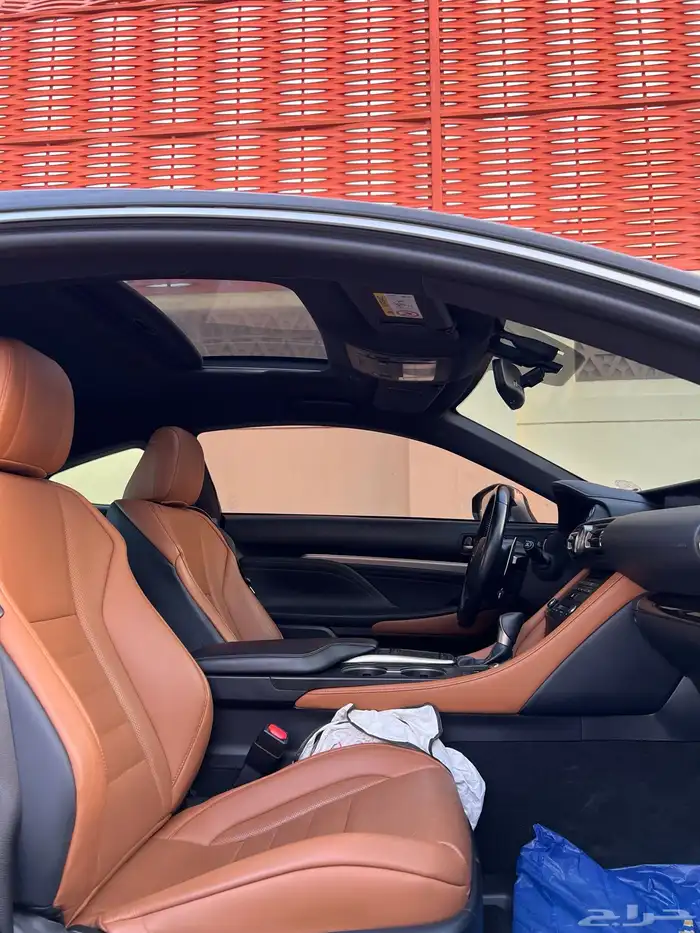 لكزس RC 350 2020 16