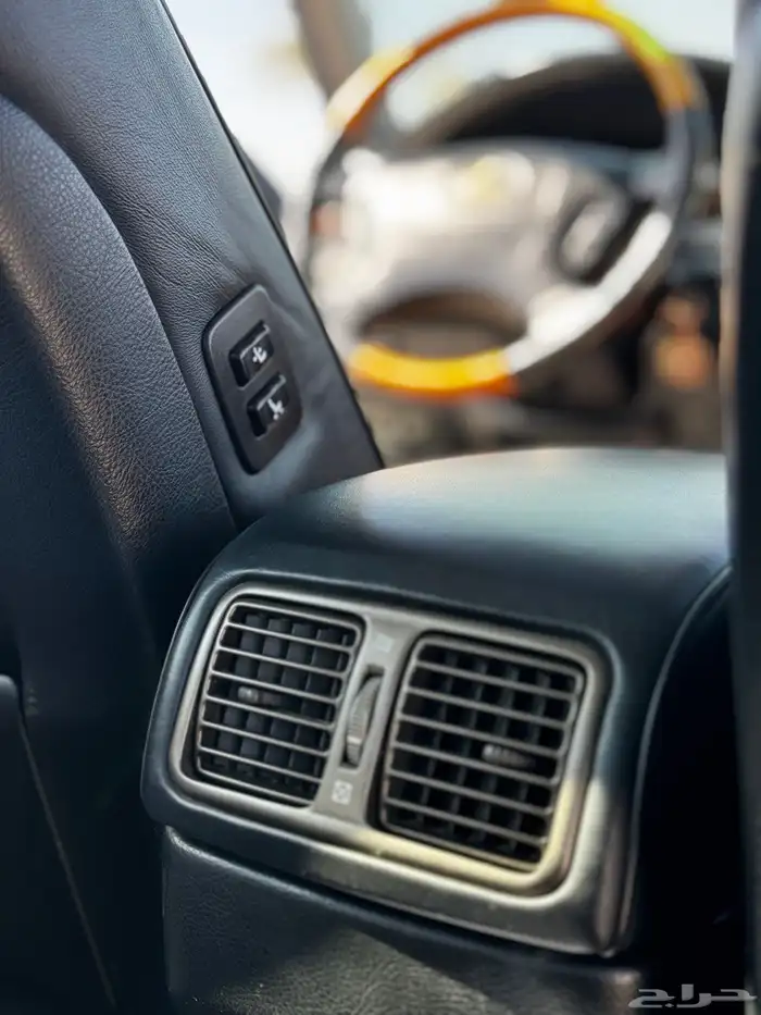 لكزس 430 موديل 2002 28