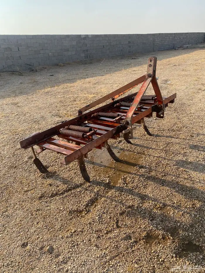 معدات زراعية حراثة 9