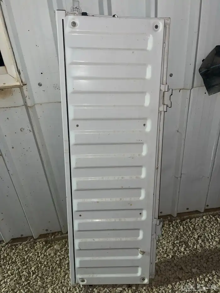 باب صندوق نيسان ددسن 1