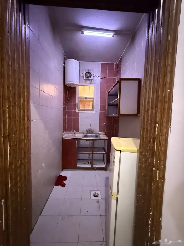 شقه غرفه وصاله حي اليرموك عزاب 3