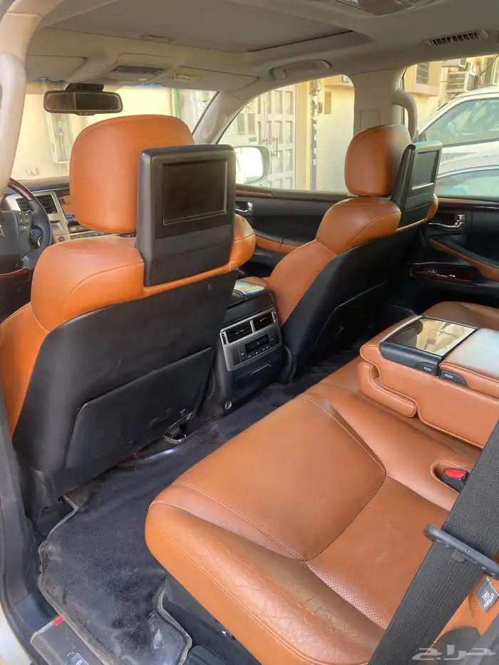 تويوتا لكزس 2013. ال اكس 570 5