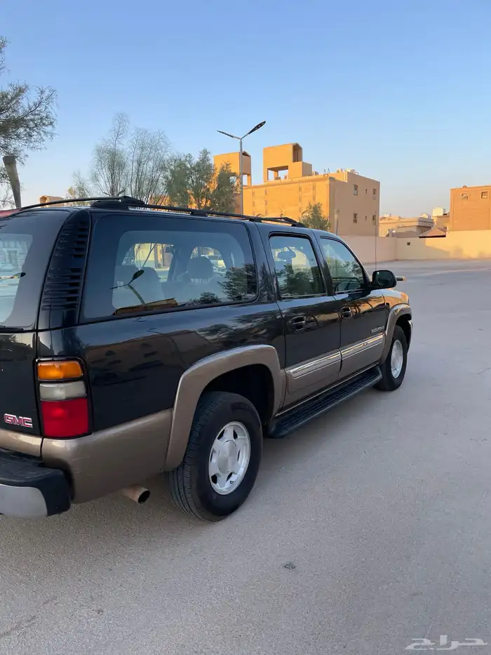 GMC سوبربان 2004 مخزن 12