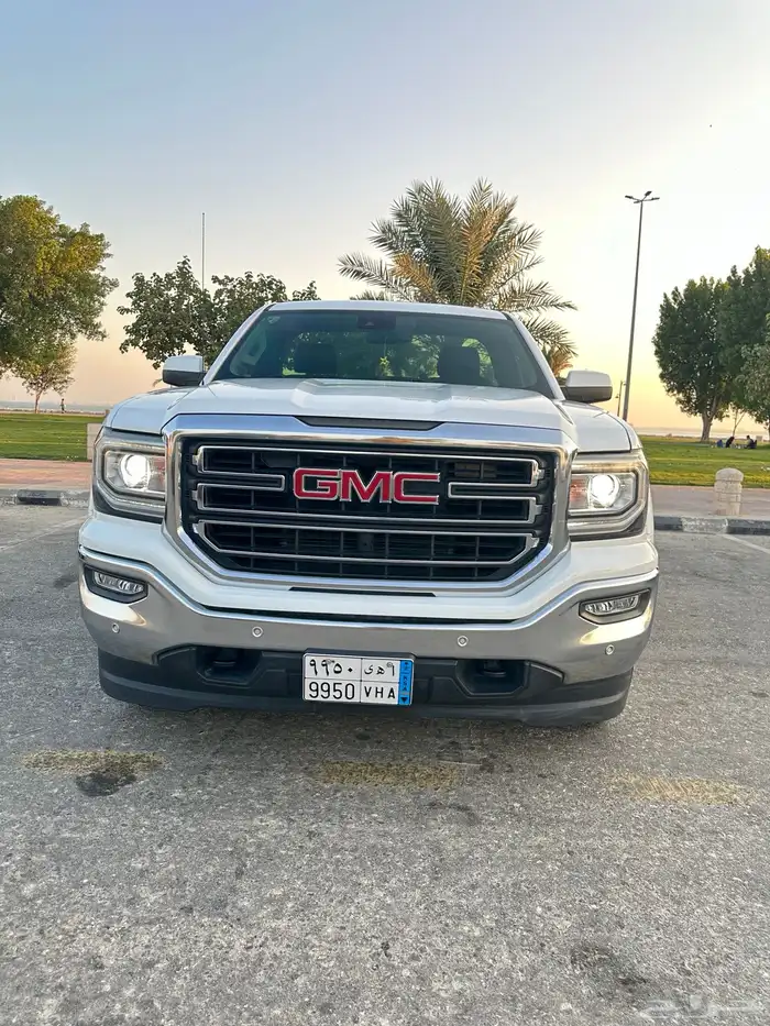 للبيع جمس سييرا 2018 غماره Z71 دبل 4X4 فل 3