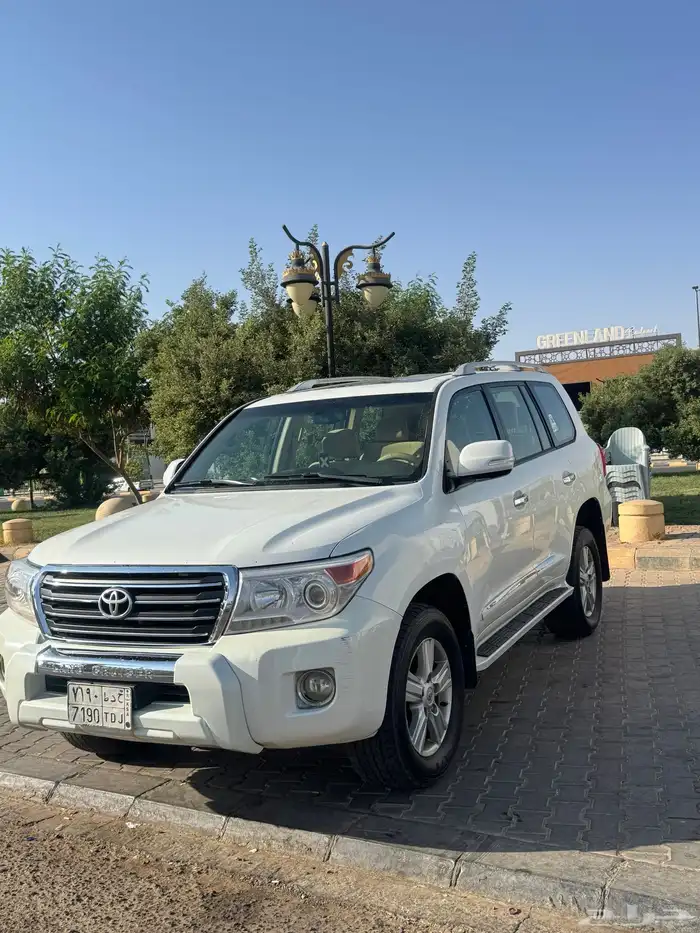 جيب لاندكروز 2014 فل كامل 0