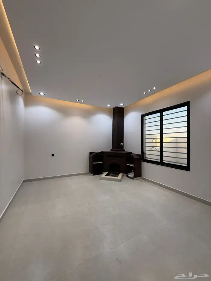 للبيع شقق ارضيه وارواف علويه بأسعار صيدة بموقع مميز بالخميس 44