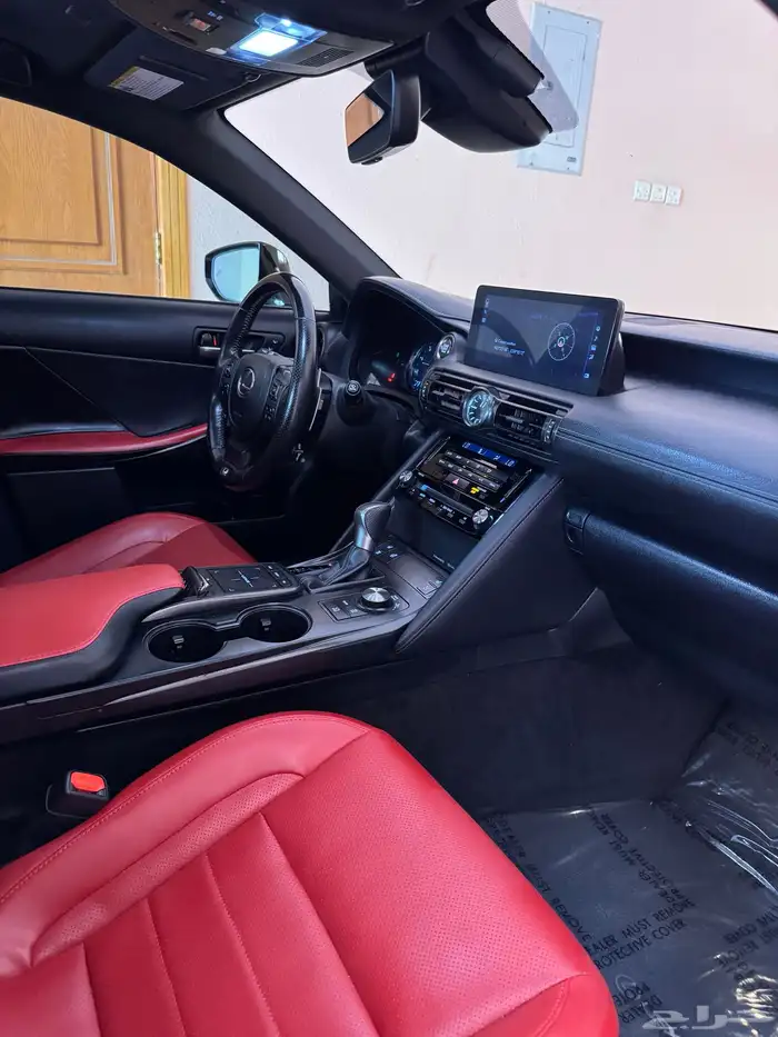 لكزس IS 350 f sport 2023 25