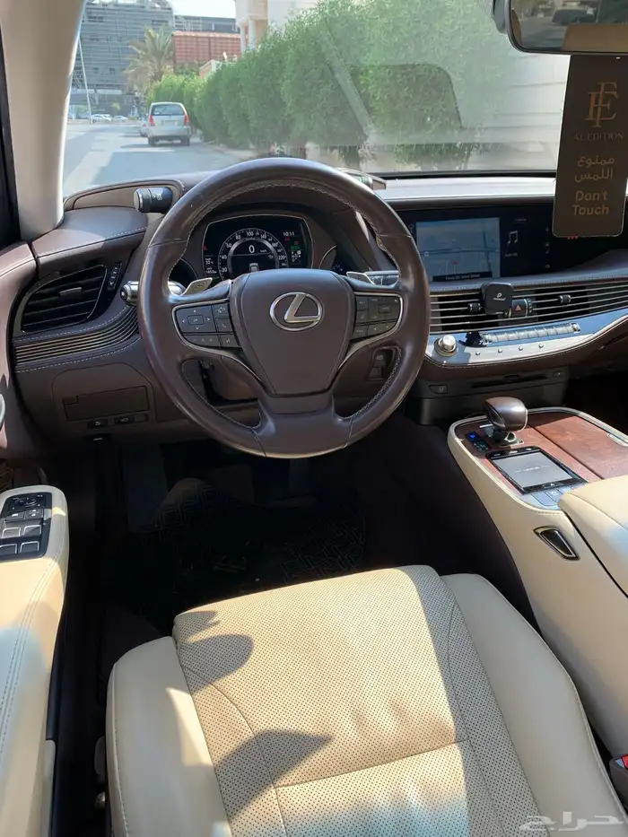لكزس LS500h 2019 5
