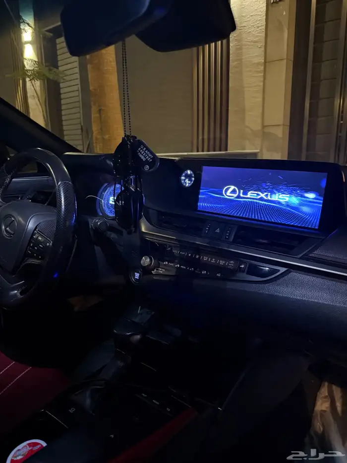 لكزس es سبورت 2